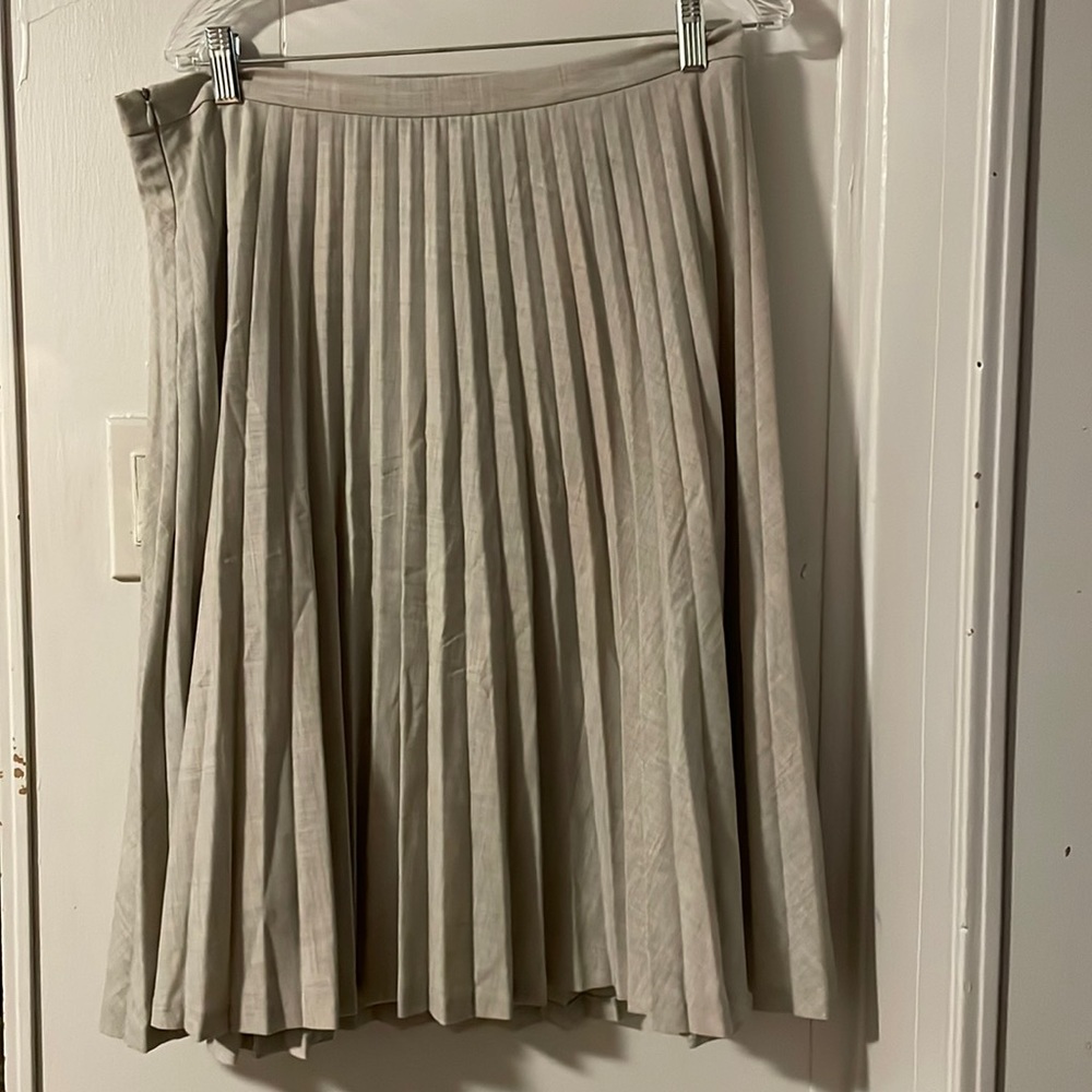Cato pleated skirt size 14